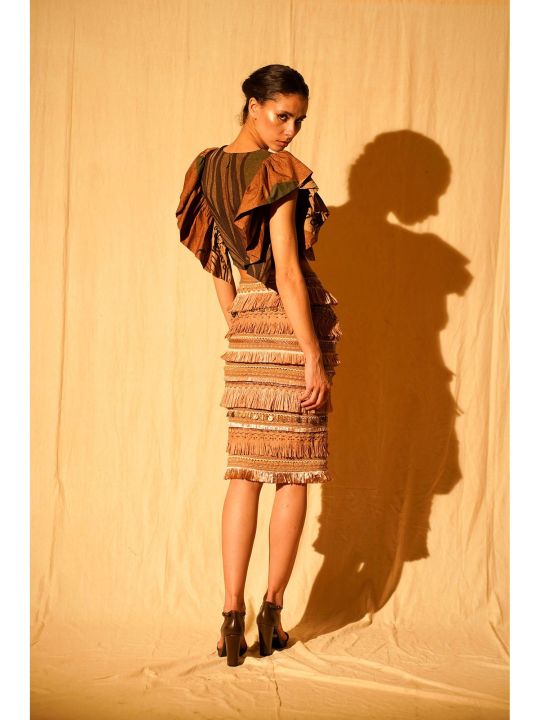Beige Rafia Skirt With Hand Embroidery (Nikita Mhaisalkar)