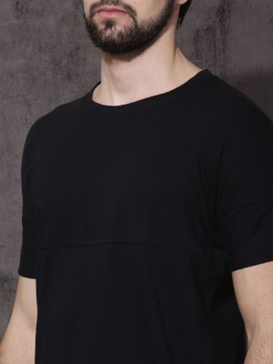 Roadster Men Black Solid Drop-Shoulder T-shirt with Asymetric Hem