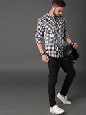 Roadster Men Black & White Checked Pure Cotton Casual Sustainable Shirt