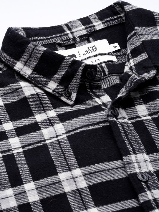 THE BEAR HOUSE Men Black & White Slim Fit Checked Flannel Casual Shirt