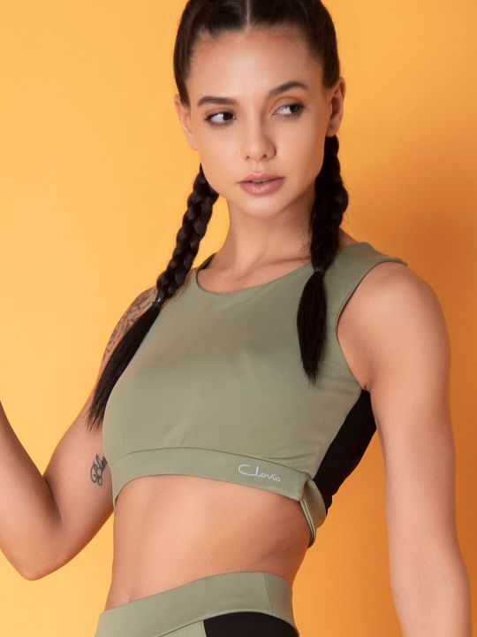 Comfort-Fit Active Colourblock Active Crop Top in Sage Green with Cut-Out Detail on Back