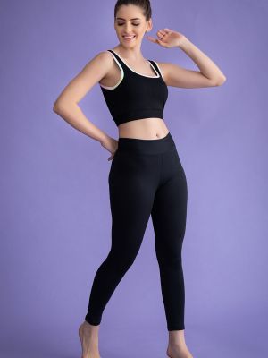 Medium Impact Padded Non-Wired Sports Bra & Snug Fit Ankle-Length Tights in Black